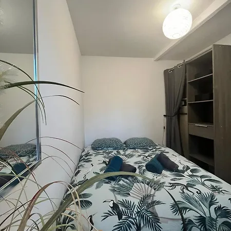 Le Petit Refuge 28M2 2 Personnes Avec Exterieur Apartment Denain Exterior photo