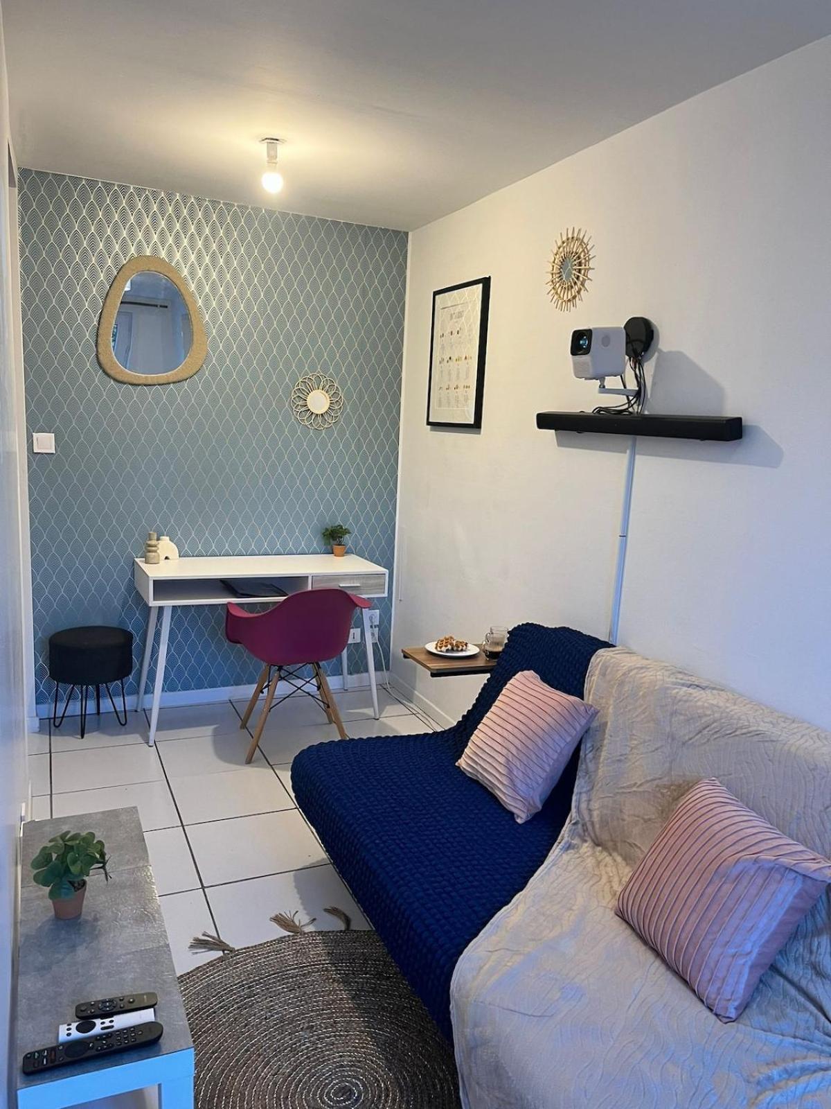 Le Petit Refuge 28m2 2 Personnes Avec Exterieur